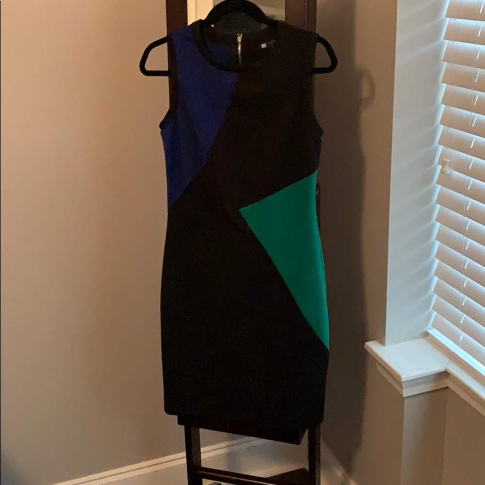 Sleeveless mod dress